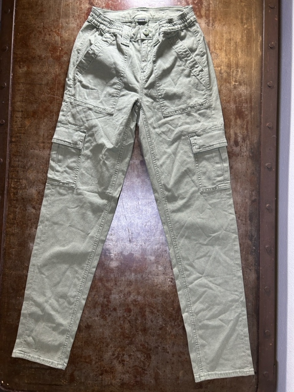 American Eagle Stretch Cargo Pants in Olive Green Women’s Size 000